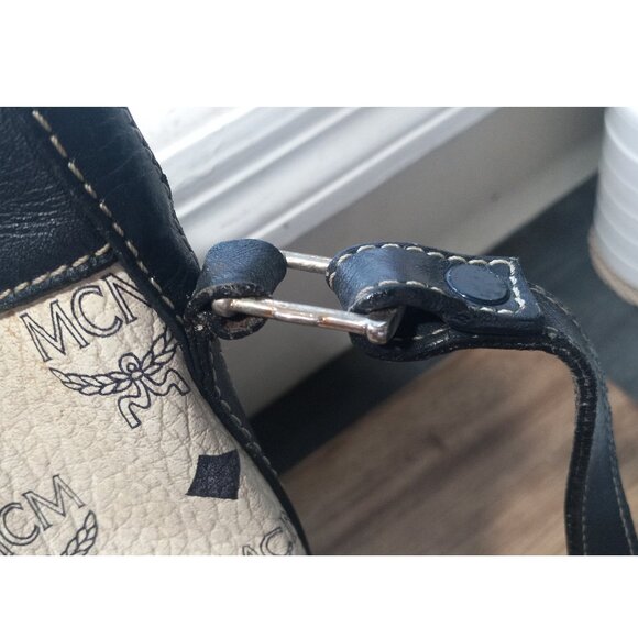 Vtg. MCM Drawstring Viestos Bucket Bag NAVY WHITE C7594 - Picture 9 of 16